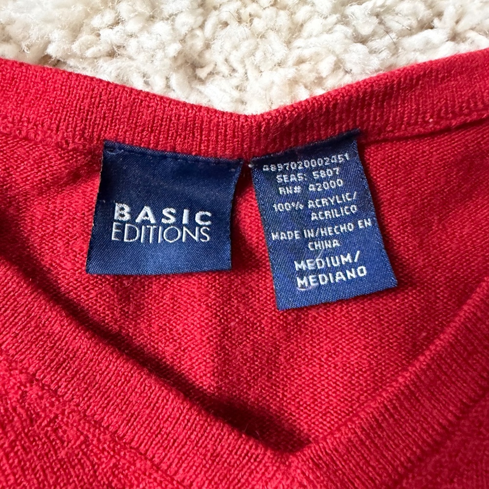 Chic Basic Editions Classic Red V-Neck Super Soft… - image 6